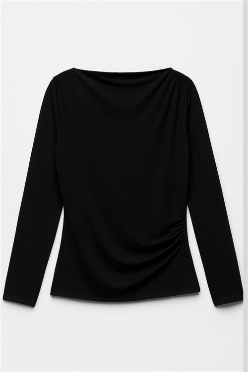 REMERA STIF